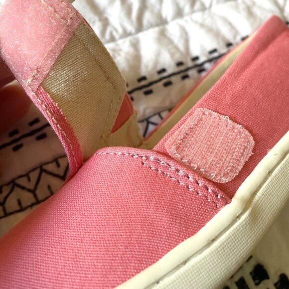 NIB Toms Belmont Bubblegum Pink Canvas Flats - Picture 4 of 6